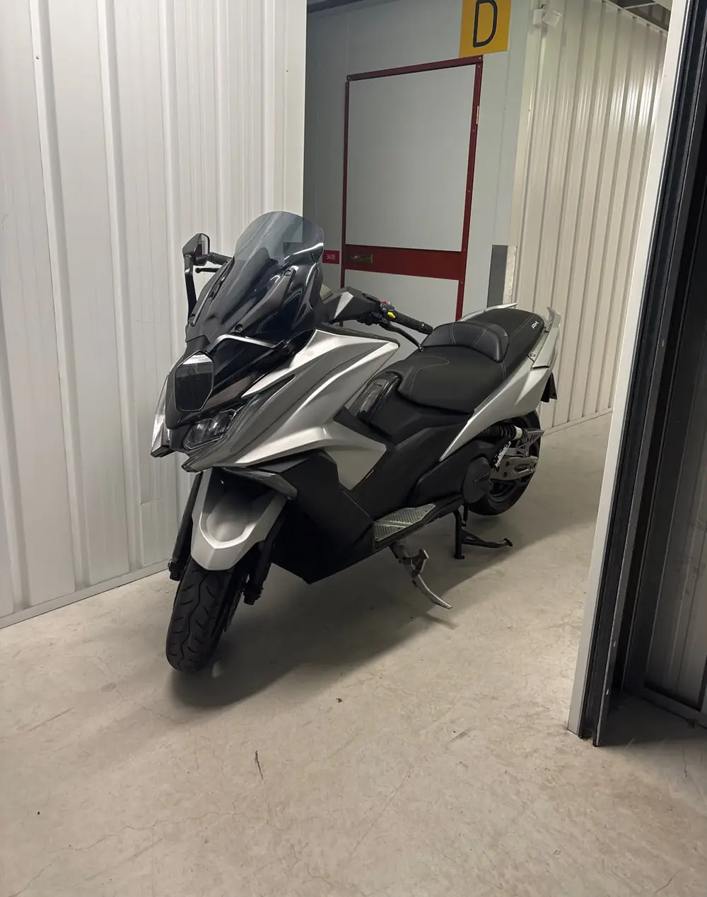 Kymco motorscooter geïmporteerd naar Nederland en op kenteken gezet door ImportBuddy